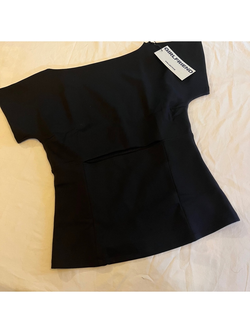 New Girlfriend Collective Bea Cutout Baby T Open Slit Front Active Top Black XL